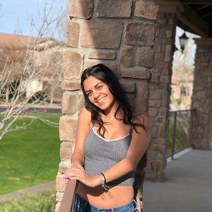 Meet your Posher, Tori